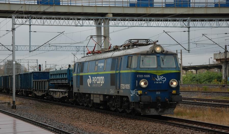 Dobre wyniki polskiej kolei za wrzesień. Więcej pasażerów i towarów Dobre wyniki polskiej kolei za wrzesień. Więcej pasażerów i towarów