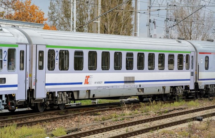Strategia taborowa PKP Intercity a liczba miejsc w wagonach
