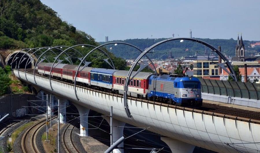 České Dráhy zapowiadają ogromne przetargi na tabor jeszcze w tym roku České Dráhy zapowiadają ogromne przetargi na tabor jeszcze w tym roku