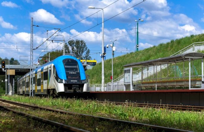 W kółko remontują linię do Tychów