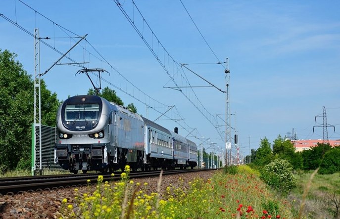 Dlaczego nikt nie chciał pożyczyć lokomotyw PKP Intercity?