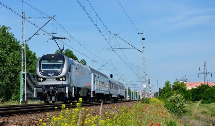 Dlaczego nikt nie chciał pożyczyć lokomotyw PKP Intercity? Dlaczego nikt nie chciał pożyczyć lokomotyw PKP Intercity?