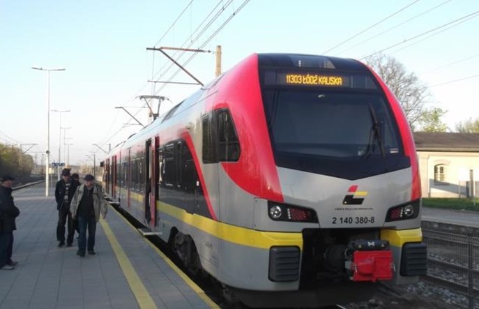 W nowym rozkładzie więcej kursów ŁKA i przyspieszone pociągi do Skierniewic. Co jeszcze?