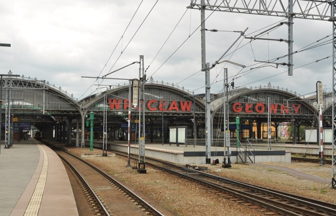 Co z KDP? Brak szybkiego połączenia Warszawa – Wrocław coraz bardziej dotkliwy