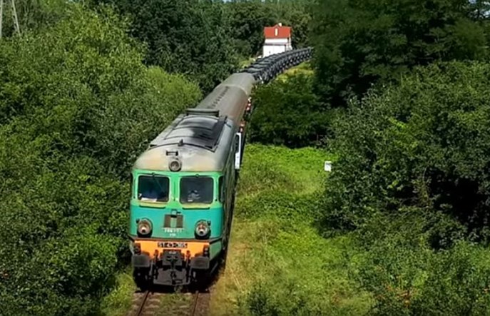 MON wyjaśnia zamówienie na wagony i zapowiada kolejne, na platformy