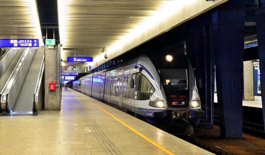 Cztery firmy zainteresowane modernizacją ED74 Cztery firmy zainteresowane modernizacją ED74