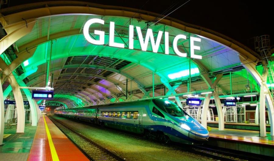 Wyzwania stojące przed budową ERTMS w Polsce Wyzwania stojące przed budową ERTMS w Polsce