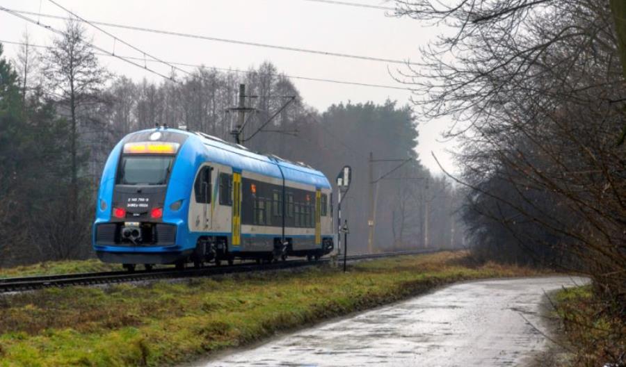 Kierowcy jeżdżą dziś za darmo KŚ. Przez smog Kierowcy jeżdżą dziś za darmo KŚ. Przez smog