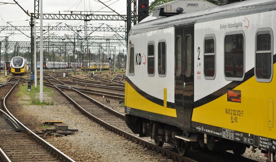 Wrocław: Inwestycje na kolei odciążą drogi wjazdowe do miasta Wrocław: Inwestycje na kolei odciążą drogi wjazdowe do miasta