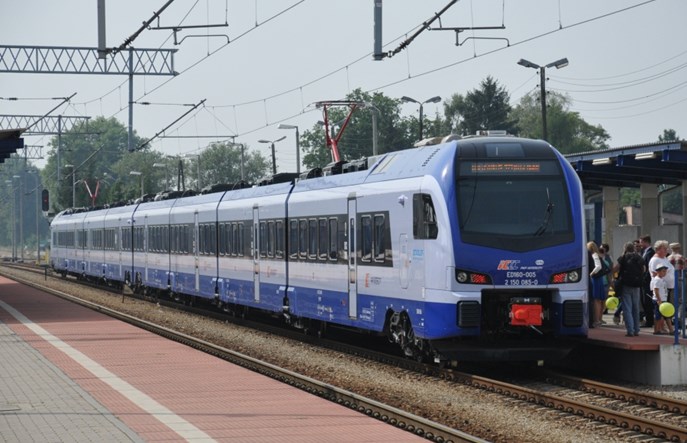 Zmiany w przetargu na 12 ezt dla PKP Intercity na wniosek Stadlera