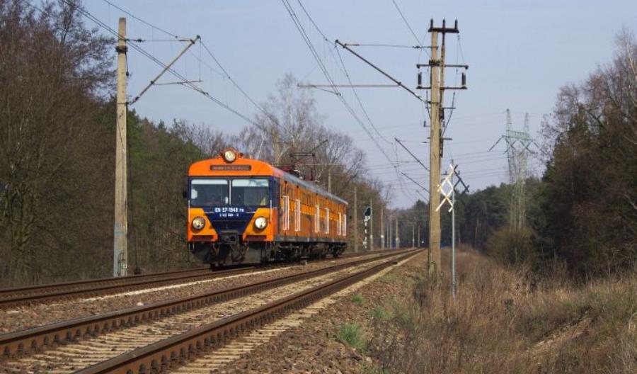 Warmińsko-mazurskie: 12 mln zł na zmodernizowany EN57 Warmińsko-mazurskie: 12 mln zł na zmodernizowany EN57
