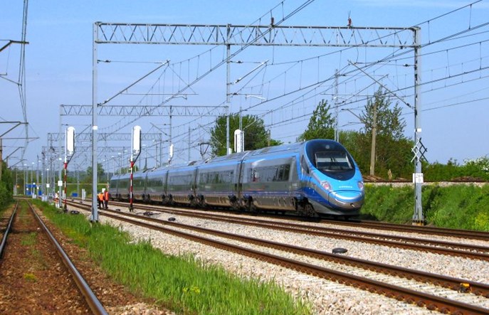 CMK: Prędkość rekordowa, ale czasy przejazdu nie