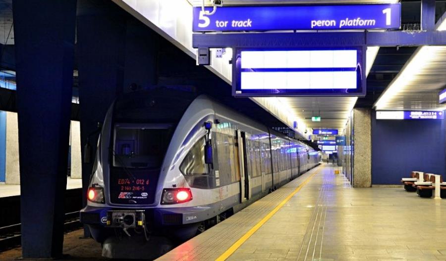 Warszawa. Utrudnienia na sieci kolejowej Warszawa. Utrudnienia na sieci kolejowej