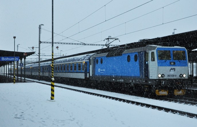 Pociąg Chopin z Warszawy do Pragi i Wiednia jedzie jeszcze dłużej