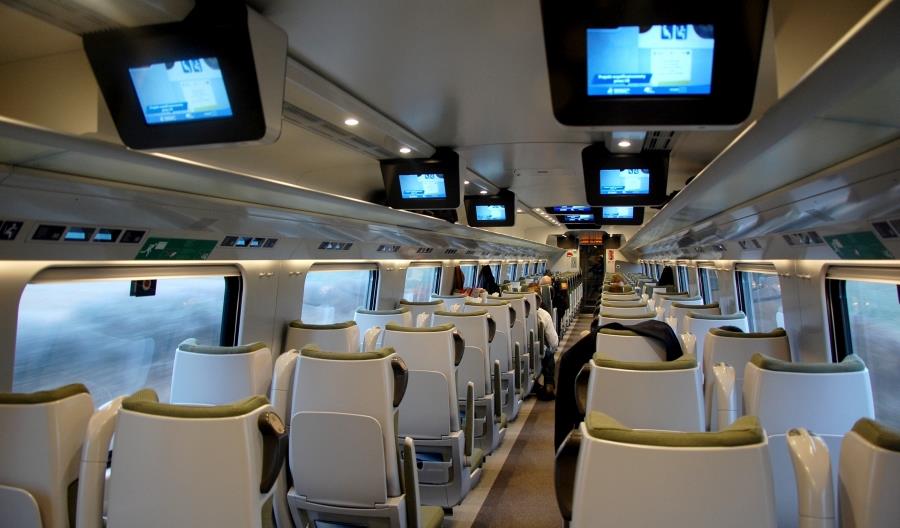 Liroy broni pasażerów, którzy nie mogli pojechać Pendolino Liroy broni pasażerów, którzy nie mogli pojechać Pendolino