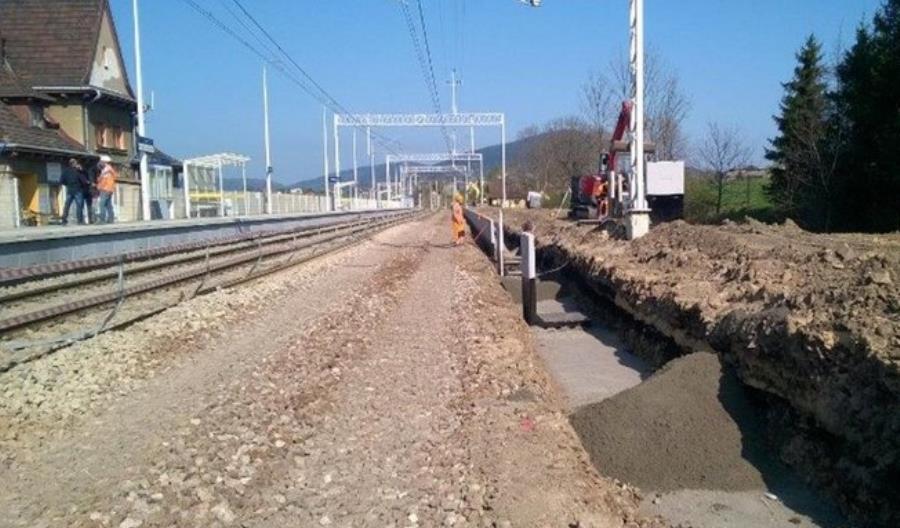Z Tarnowa w Beskidy przez nowy wiadukt i wyremontowany most Z Tarnowa w Beskidy przez nowy wiadukt i wyremontowany most