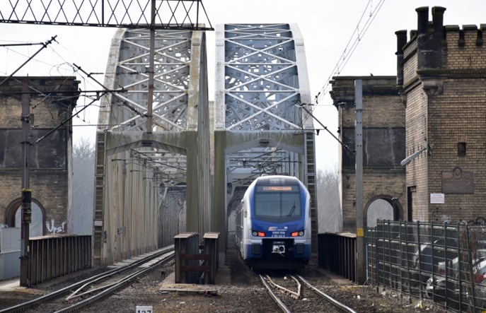 PKP Intercity blokuje sprzedaż biletów na liczne pociągi TLK i IC