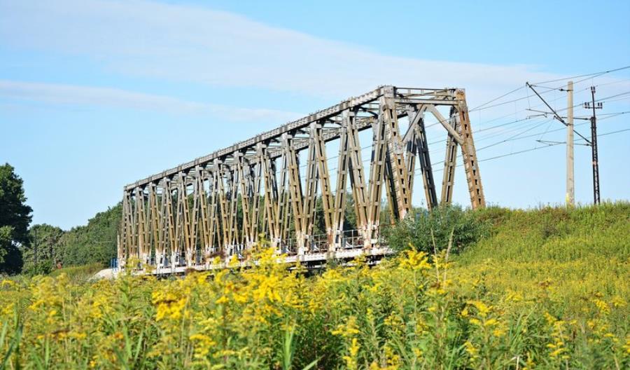PLK zmodernizuje 66 kilometrów linii kolejowych na Podkarpaciu PLK zmodernizuje 66 kilometrów linii kolejowych na Podkarpaciu