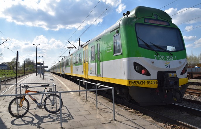 Pociągiem na majówkę 2018. Promocje, więcej połączeń i podwyższona gotowość PLK i SOK