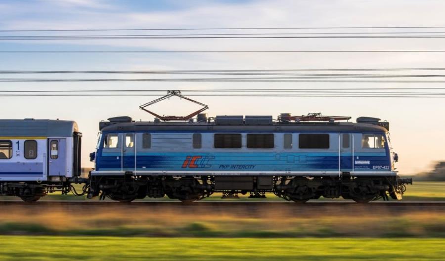 Odwołanie PKP Intercity skuteczne. Będą środki z CUPT na nowy tabor Odwołanie PKP Intercity skuteczne. Będą środki z CUPT na nowy tabor