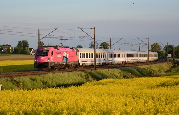 Duże zakupy PKP Intercity. Znamy szczegóły projektu „Przyspieszamy komfortowo"