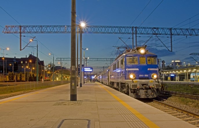 Czy bilet weekendowy mógłby obowiązywać od wcześniejszych godzin?