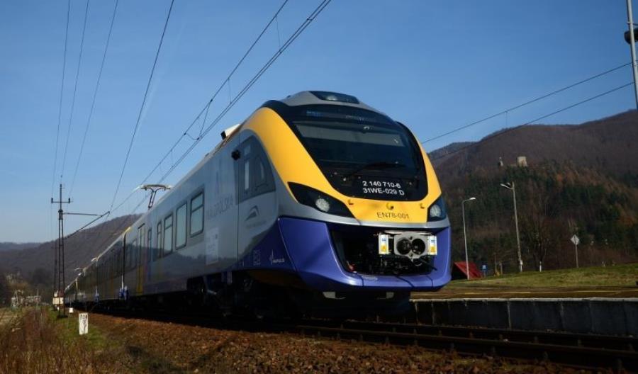 Małopolska: Dodatkowe połączenia kolejowe na odcinku Nowy Sącz – Stary Sącz – Rytro Małopolska: Dodatkowe połączenia kolejowe na odcinku Nowy Sącz – Stary Sącz – Rytro
