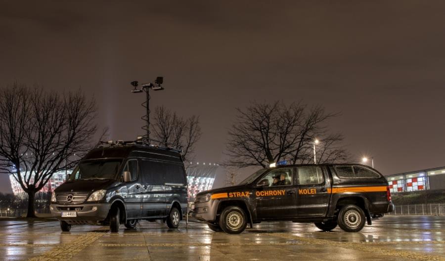 Dworzec w Kutnie areną walki między kibolami Legii a policją Dworzec w Kutnie areną walki między kibolami Legii a policją