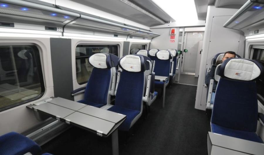 12 ezt dla PKP Intercity dotrze ze sporym poślizgiem 12 ezt dla PKP Intercity dotrze ze sporym poślizgiem