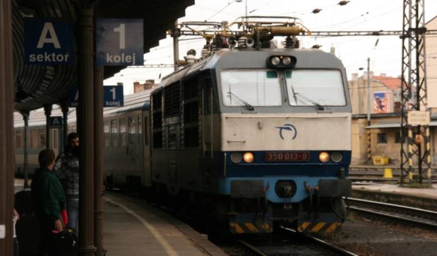 Więcej miejsc w IC „Chopin”: Klasa druga i kuszetki Więcej miejsc w IC „Chopin”: Klasa druga i kuszetki