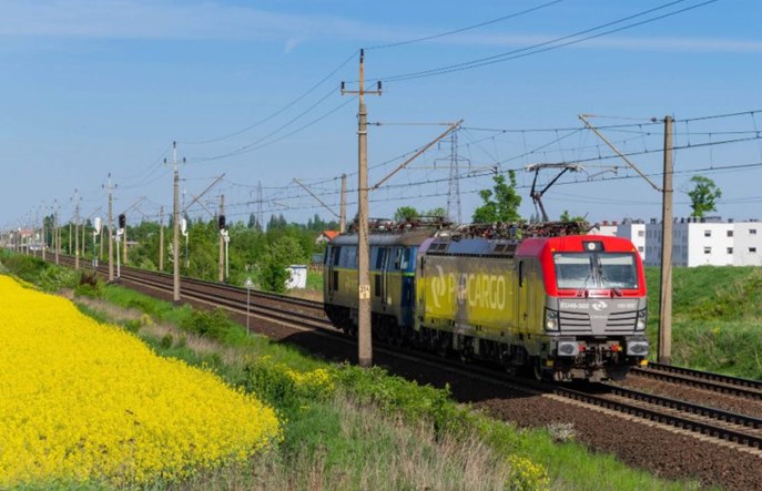 UTK: Przewoźnicy zainwestują w prawie 300 lokomotyw 