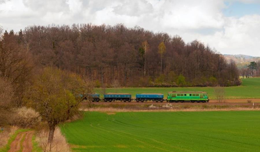 Drogowcy chcieliby wsadzić pasażerów KD do autobusów, żeby wozić kruszywa Drogowcy chcieliby wsadzić pasażerów KD do autobusów, żeby wozić kruszywa