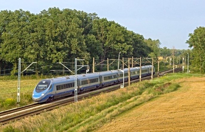Wypadek Pendolino na przejeździe koło Pszczyny
