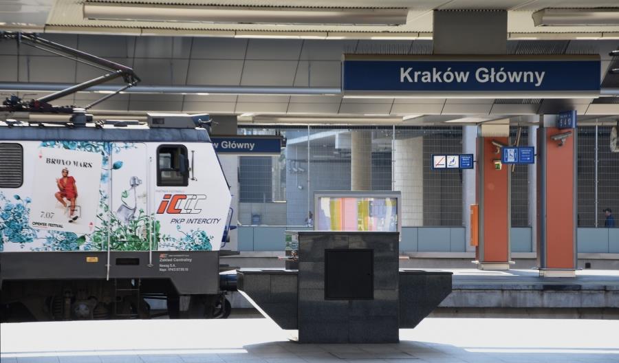 Opóźnione pociągi między Krakowem i Przemyślem zniechęcają do jazdy po nowej E30 Opóźnione pociągi między Krakowem i Przemyślem zniechęcają do jazdy po nowej E30