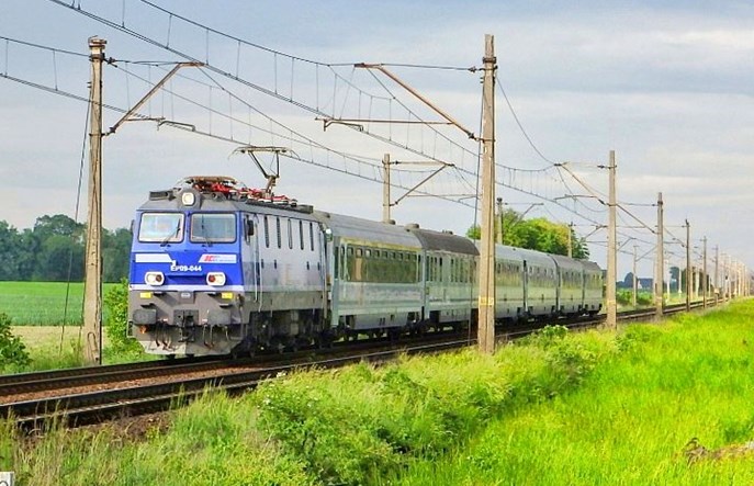 Nowy przetarg PKP IC na naprawy lokomotyw EP09