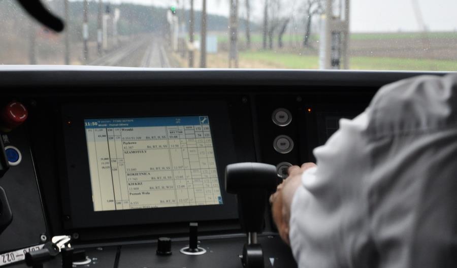 UTK przeciwko podwyższeniu prędkości do 160 km/h z jednym maszynistą UTK przeciwko podwyższeniu prędkości do 160 km/h z jednym maszynistą