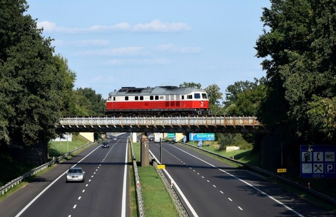 Prezes UTK zatwierdził nowe stawki PKP PLK