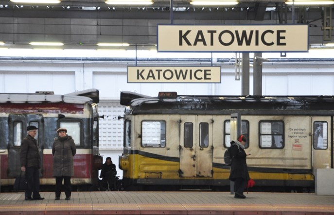 Śląskie powierzy wykonywanie połączeń międzywojewódzkich na kilka lat