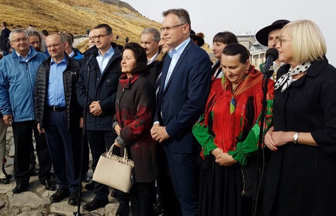 Premier na Kasprowym: Odkupujemy PKL po bardzo dobrej cenie