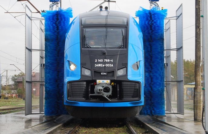 Koleje Śląskie z nową myjką automatyczną do czyszczenia pociągów