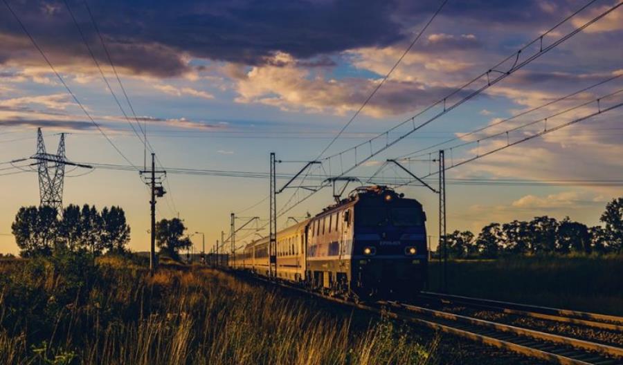 Liczba pasażerów kolei znów rośnie. W towarach zadyszka, ale wciąż jest dobrze Liczba pasażerów kolei znów rośnie. W towarach zadyszka, ale wciąż jest dobrze