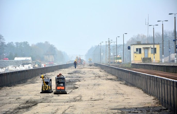 PLK kontynuuje wypłaty dla podwykonawców Astaldi, blokady torów nie będzie