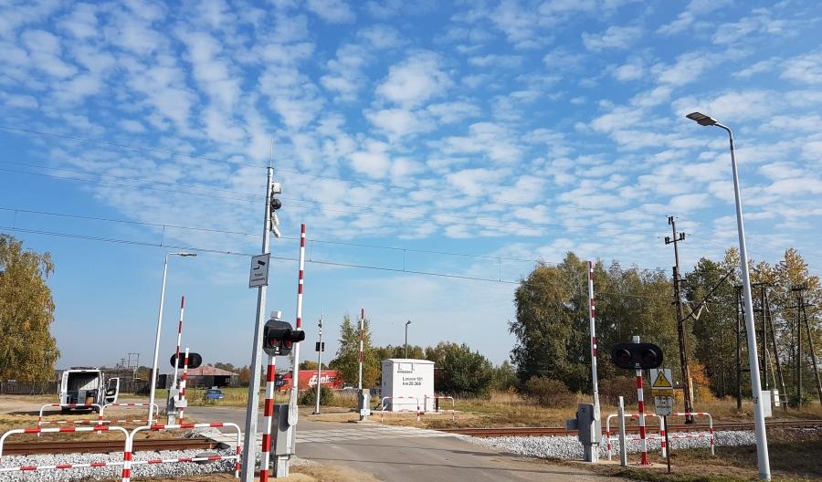 Trwa przebudowa przejazdów kolejowo-drogowych na Śląsku Trwa przebudowa przejazdów kolejowo-drogowych na Śląsku