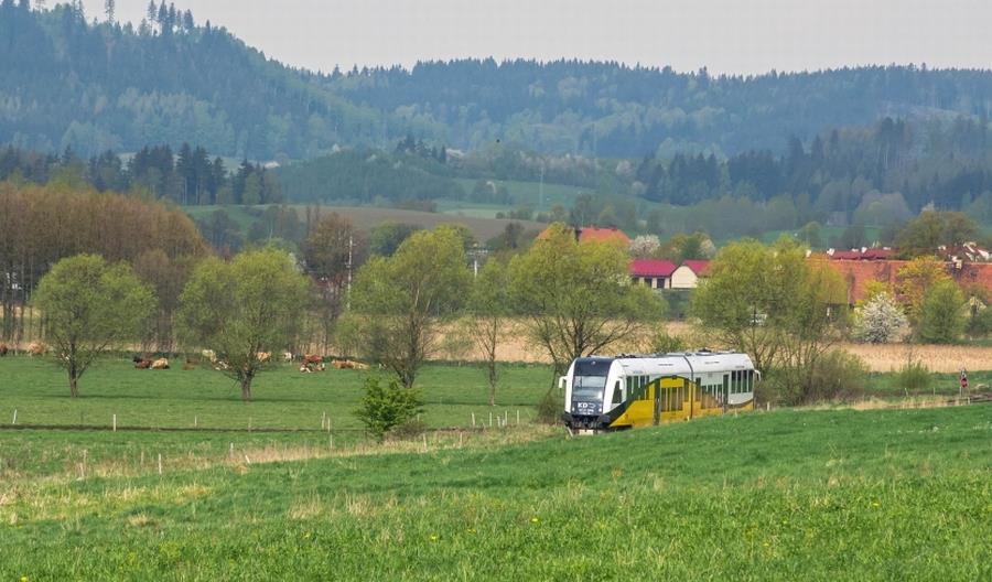 Rozkład jazdy 2018/19 na Dolnym Śląsku. Ruszają pociągi Sędzisław - Královec