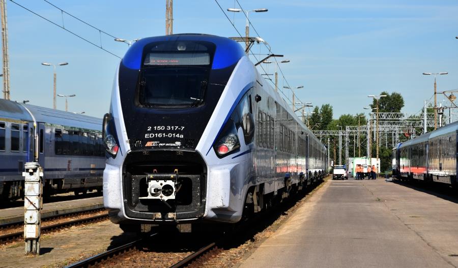 Niemal wszystkie bilety na połączenia PKP IC uruchamiane po 9 grudnia są w sprzedaży Niemal wszystkie bilety na połączenia PKP IC uruchamiane po 9 grudnia są w sprzedaży