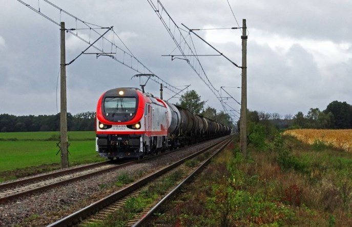 Pesa dostarczy 12 lokomotyw dla spółki PFR-u