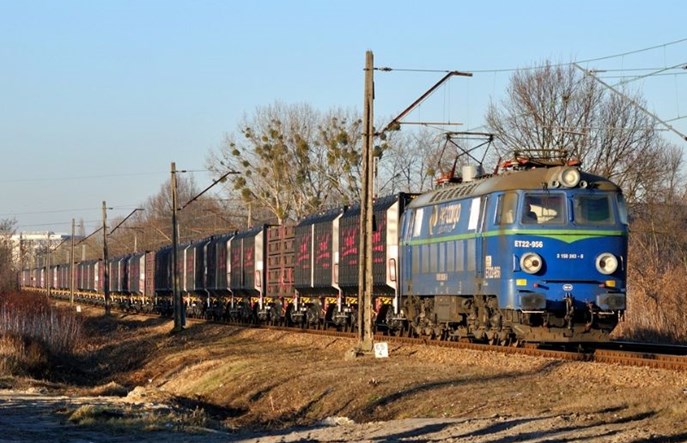 Laude nie rezygnuje z nowych wagonów