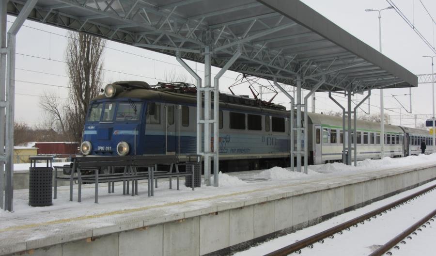 Nowy peron oddany do użytku w Stalowej Woli Rozwadowie Nowy peron oddany do użytku w Stalowej Woli Rozwadowie