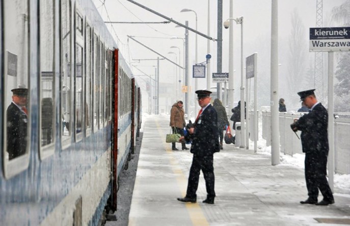 Nagła zmiana regulaminu PKP PLK. Przewoźnicy zapłacą miliony za korzystanie z peronów