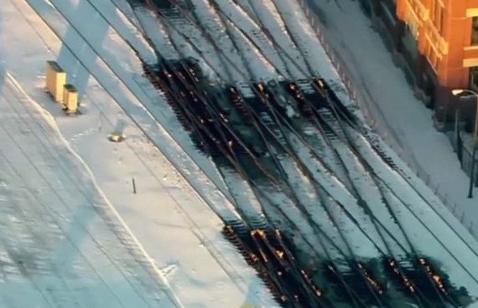 Dlaczego tory w Chicago wyglądają, jakby płonęły